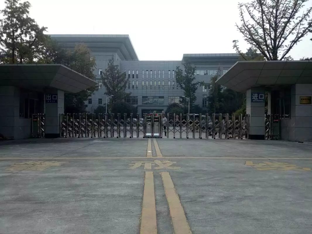 怀集县怀集县四川消防总队伸缩门